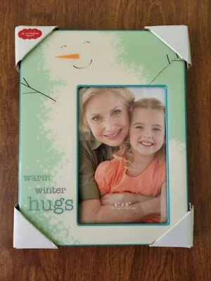 Invierno Muñeco de Nieve Abrazos Rectángulo Marco de Fotos Verde 4" x 6" Tamaño de Foto Foto 1 de 2