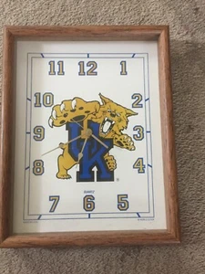 KENTUCKY WILDCATS CLOCK -BILL CURRY- AUTOGRAPHED CLOCK- SIGNED- UOFK- U OF K - Picture 1 of 4