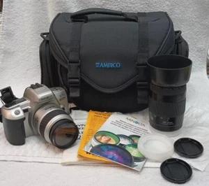 Minolta SLR Dynax 303si Auto Focus Film Camera with 2 Zoom Lenses & Case Bundle - Picture 1 of 22