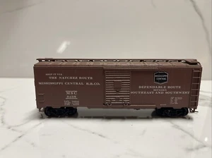 HO scale Bowser RTR Mississippi Central RR Natchez Route 40' box car train - Picture 1 of 5