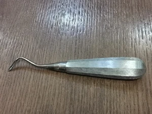 HERRAMIENTAS DENTALES O MÉDICAS ÚTILES DE COLECCIÓN - marca antigua - Imagen 1 de 3
