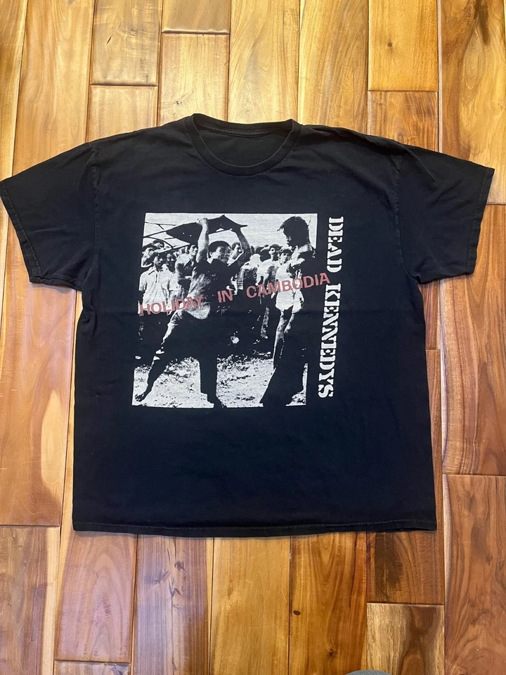 Camiseta negra Dead Kennedys Holiday In Cambodia. XL-Sin etiquetas.  Punk Foto 1 de 1