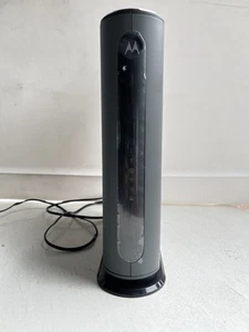 Motorola MG7550 16x4 DOCSIS 3.0 Cable Modem Plus AC1900 WiFi Router - Picture 1 of 3