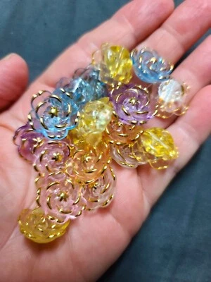 20 X Flower Floral Shape Beads Mixed Coloured Roses Jewelry Diy Spacers Craft   - Image 1 of 4