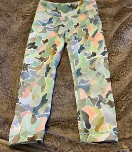 Pantalones de yoga Athleta Girl tiro alto Chit Chat camuflados acuarela talla 6 - Imagen 1 de 7
