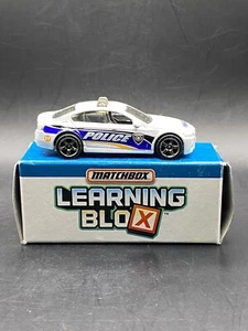 2016 Matchbox Learning Blox P BMW M5 Police Car Collectible Toy w Box - Picture 1 of 9