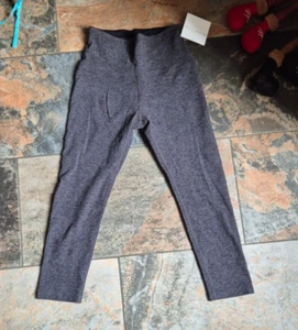 Beyond Yoga black heather capri super-soft leggings - Size M - new with tags - Picture 1 of 19