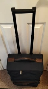 BDF Travel/Lawn Bowling Trolley Bag, Woods And Carriers Not Included - Picture 1 of 5
