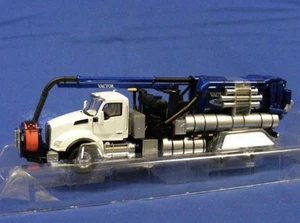 1st Gear Vactor 2100plus Sewer Kenworth T880 Silver & Blue 1:50 Scale Diecast - Picture 1 of 4