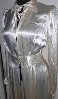 Bata de cama nupcial de boda de colección marfil blanco satinado seda años 30 40 COMO ESTÁ Foto 1 de 4