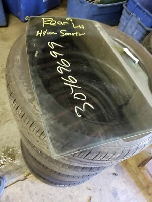 Hyundai Sonata 2006 2007 2008 2009 2,4 L ventana puerta cristal lado del conductor trasero derecho  Foto 1 de 2