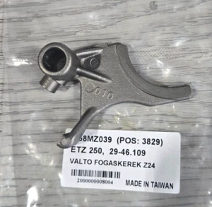 *** ORQUILLA CAJA VELOCIDAD MZ ETZ 250 *** - Imagen 1 de 3