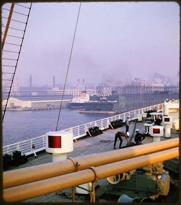 Humber Estuary Port & ships - 1966 Stereo Realist 3D Slide Kodachrome #1268 - Picture 1 of 3