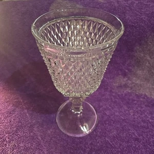VTG Large Goblet Pedestal Serving Dish DIAMOND POINT 32 oz. Indiana Glass - Picture 1 of 4