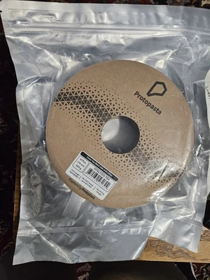 Нить накаливания для 3D-принтера Protopasta HPTLA 500 г 1,75 мм техасский чай черный с золотым блеском - Изображение 1 из 4