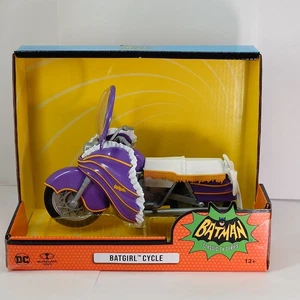 McFarlane Toys - DC Retro Batgirl Cycle (Batman 66') classic TV series toy 12+ - Picture 1 of 6