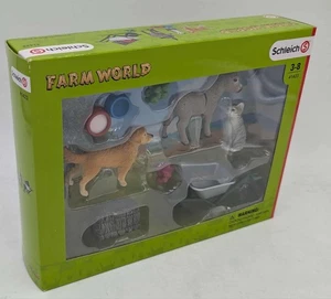 Schleich 41423 Farm World Fütterung auf dem Bauernhof Hund Katze Esel NEU - Picture 1 of 10