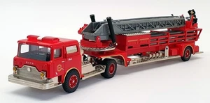 Corgi 1/50 Scale 52101 - Mack CF Aerial Ladder Fire Engine - Long Beach - Picture 1 of 5