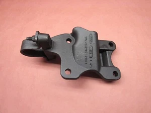 99-04 Ford F250 F350 4X4 Front Axle U Bolt Bracket Sway Bar Mount 1C34-5A316-AA - Picture 1 of 5