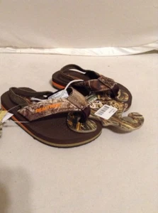 RealTree Toddler Boys Flip Flops Lil Bay Camo Size Small Retails $24.00 - Picture 1 of 8