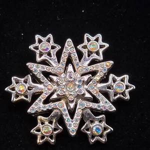 vintage 2004 Rockefeller Center Swarovski snowflake brooch pin - Picture 1 of 3