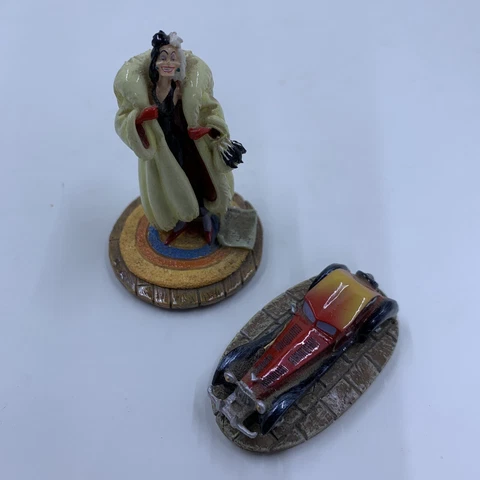 Disney Tiny Kingdom Figures 101 Dalmatians Cruella And Her Car - No Box Cover