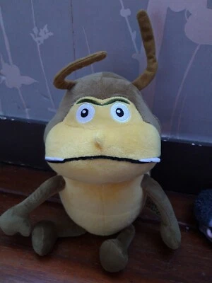 Peluche doudou Personnage De Maya L Abeille Je Pense Curt Le Bousier Vert Jaune - Photo 1/4