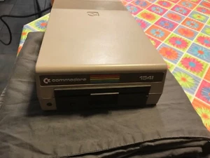 Vintage Commodore Single Drive Floppy Disk Drive Component Model 1541 Powers Up - Picture 1 of 5