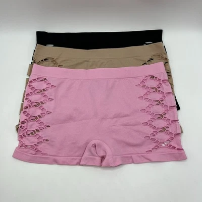 3 Pcs Women's Simple Solid Color Geometric Hollowed-Out Boxer Briefs, Mid-Rise - Image 1 of 4