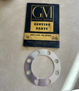 NOS REAR WHEEL HUB GASKET (1) FOR 1936 -1947 CHEVROLET TRUCK GM 3653928 - Picture 1 of 4