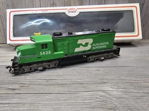 TYCO HO scale 5620 BURLINGTON NORTHERN 5628 GP-20 DIESEL LOCOMOTIVE - Picture 1 of 10