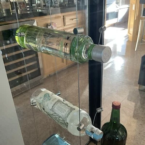Wein Kabelschellen linke und rechte Seite. - Bild 1 von 4