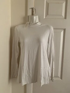 New with tags Basic Turtleneck Tshirt Long Sleeve Top womens size small S white - Picture 1 of 7