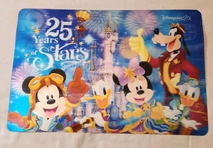 Disneyland Paris 25 Years Lenticular Place Mat DLP Dinner Kids Mickey-Minnie - Picture 1 of 3