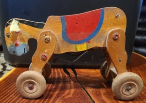Vintage japanisches Holz Aufzieh Esel/Maultier Spielzeug - tritt beim Aufziehen - Bild 1 von 6