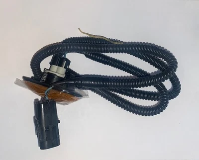 2003 - 2007 年正品凯迪拉克 CTS 前侧旋转信号,零件编号 15930598 — 第 1/4 张图片