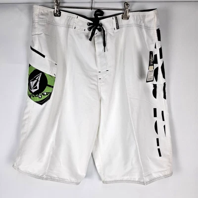 Volcom Men's Board Shorts Size 38 White LA Grainger Mod Brand New With Tags - Image 1 of 4