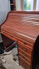 Desk, Roll Top Timber Desk in good condition