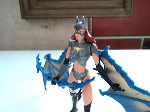 BATGIRL LOOSE ACTION FIGURE! LEGENDS OF THE DARK KNIGHT! VINTAGE 98, NEAR MINT! - Picture 1 of 4