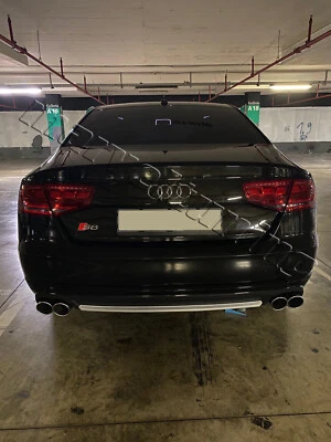 Alerón difusor parachoques trasero pre-facelift audi a8 d4  - Imagen 1 de 4