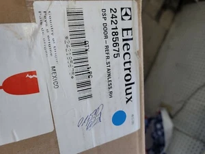 242185675 elextrolux dsp door -refr. stainless.rh - Picture 1 of 2