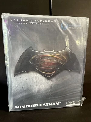 SDCC 2016 Совершенно Новая Коллекционная Фигурка Mezco One:12 BVS Бронированный Бэтмен - Изображение 1 из 2