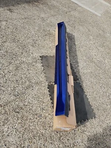 15-20 BMW M4 Links Fahrer Schwinge Verkleidung Zierleiste 51778059627 San Marino Blau - Bild 1 von 11