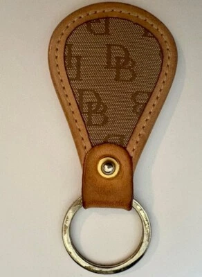 Llavero de Colección Dooney & Bourke Cuero Marrón Llavero Lona Monograma Y2K Foto 1 de 3