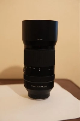 Sony SEL 70 mm - 300 mm F/4.5-5.6 FE G OSS For Sony - Black FOR PARTS - Image 1 of 4