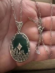 ART DECO STERLING SILVER GREEN ONYX DIAMOND ACCENT FILIGREE PENDANT NECKLACE - Picture 1 of 11
