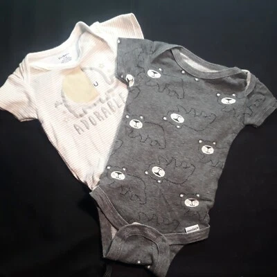GERBER BABY  0-3 MONTHS ONESIES  THEME BEARS & ELEPHANTS NWOT - Image 1 of 4