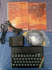 ZX Spectrum 48K issue 2 N° série 001-356423 - Afbeelding 1 van 17