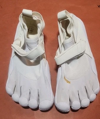 Vibram Fivefingers KSO Vintage Blanco Mujer 21W1410 Talla 7.5-8 Manchas Foto 1 de 4