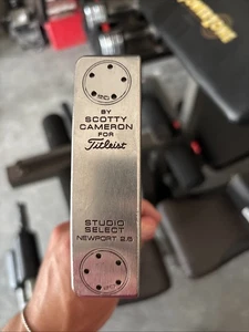 Scotty Cameron Select Newport 2.5 Putter - Picture 1 of 5